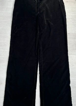 Pantalon Ethel Gamine - King Louie - velours noir- taille 38, merk: King Louie, staat: Nieuw zonder prijskaartje, maat: M / 38 / 10, € 40,00, € 42,70 inclusief Kopersbescherming