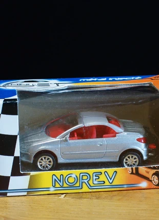 Voiture Norev Peugeot 206 CC 3inches, marke: Norev, zustand: Sehr gut, größe: 3 Jahre / 98, 4,90 €, 5,85 € inklusive Vinted-Käuferschutz