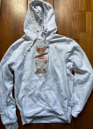 Cally the bear sales supreme hoodie