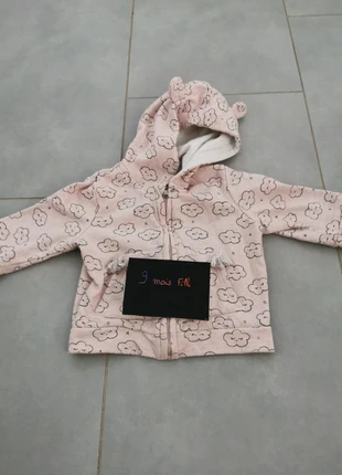 Veste à capuche fille 9 mois kiabi, brand: Kiabi, condition: Very good, size: 9-12 months / 74 cm, €2.00, €2.80 includes Buyer Protection