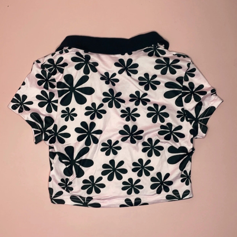 SHEIN Collared V-Neck All Over Floral Print Crop Tee 2