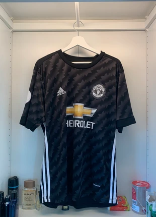 Adidas Manchester United Pogba Trikot, marke: adidas, zustand: Gut, größe: L, 20,00 €, 21,70 € inklusive Vinted-Käuferschutz