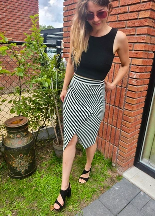 Gestreepte stretch kokerrok met unieke split | Pencil Skirt Jane Norman, merk: Jane Norman, staat: Heel goed, maat: S / 36 / 8, € 11,99, € 13,29 inclusief Kopersbescherming