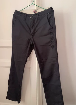 Pantalones chinos Vans, marque: Vans, état: Très bon état, taille: M, 19,00 €, 20,65 € Protection acheteurs incluse