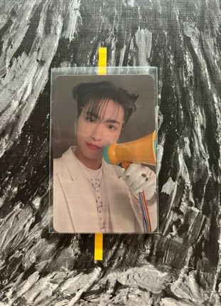 Seonghwa pob synnara the world ep1, condition: Very good, €6.00, €7.00 includes Buyer Protection