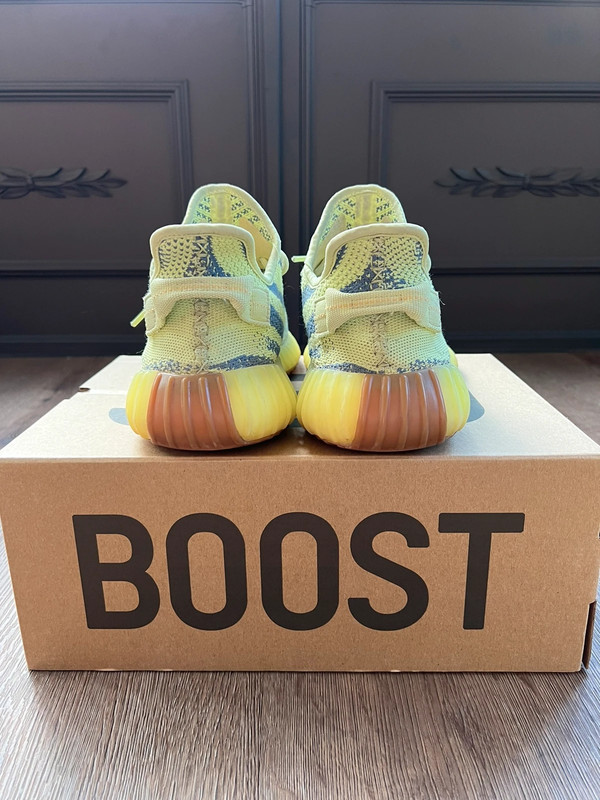 Adidas yeezy semi shop frozen yellow letra