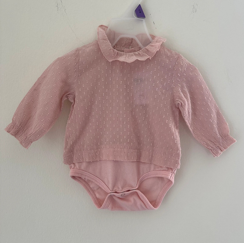 Zara Baby Girl Onesie in Pink 1