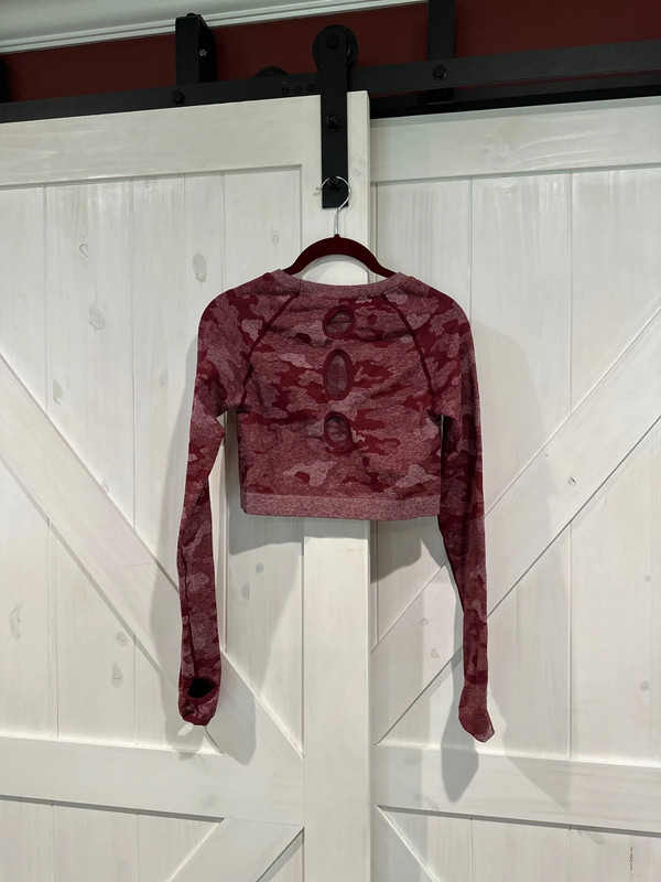 Red Camo Exercise Top 2