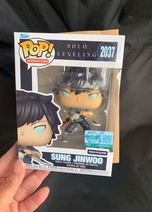 Funko Pop Sung Jinwoo #2037 – Solo Leveling – Édition Limitée 9500 pcs – Rare & Neuve, brand: Funko Pop, condition: New with tags, size: One size, €99.00, €104.65 includes Buyer Protection