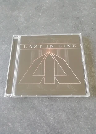 CD album last in line (Vinny appice, Vivian campbell) , staat: Heel goed, € 10,00, € 11,20 inclusief Kopersbescherming