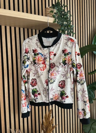 Floral Velvet Bomber Jacket, merk: CANONI, staat: Heel goed, maat: M / 38 / 10, € 14,00, € 15,40 inclusief Kopersbescherming