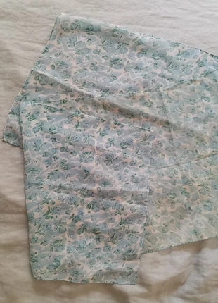 Foulard vintage transparent fleurs, brand: Vintage, condition: Very good, €1.00, €1.75 includes Buyer Protection
