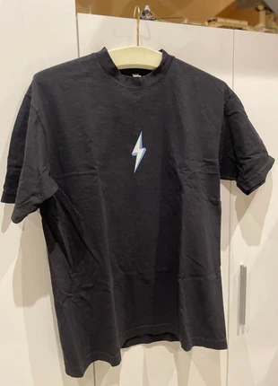 T-shirt oversize Cbum nera, brand: SOLO, condizioni: Nuovo senza cartellino, taglia: M, €80.00, €84.70 include la Protezione acquisti