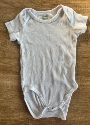 Body blanc côtelé bébé, brand: Kiabi, condition: Very good, size: 9-12 months / 74 cm, €2.00, €2.80 includes Buyer Protection