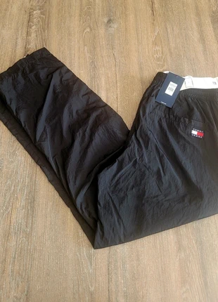 Survêtement Snap Button Tommy Jeans Noir à pression Taille S NEUF, merk: Tommy Jeans, staat: Nieuw met prijskaartje, maat: S, € 30,00, € 32,20 inclusief Kopersbescherming