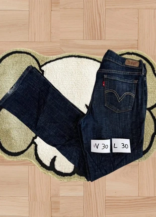 Jeans levi’s 515 boot cut W 30 L 30, marke: Levi's, zustand: Sehr gut, größe: S / 36 / 8, 19,90 €, 21,60 € beinhaltet Vinted-Käuferschutz Pro
