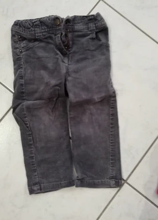 Pantalon, merk: Kid Kanai, staat: Heel goed, maat: 18-24 maanden / 86 cm, € 2,00, € 2,80 inclusief Kopersbescherming