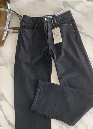 Jeans noir, marque: Bershka, état: Neuf avec étiquette, taille: XS / 34 / 6, 14,00 €, 15,40 € Protection acheteurs incluse