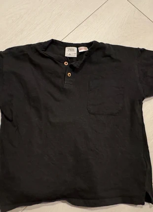 Zara tshirt, état: Très bon état, taille: 5 ans / 110 cm, 3,99 €, 4,89 € Protection acheteurs incluse