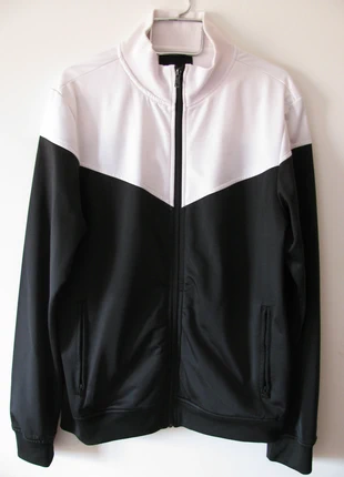 Casaco de Treino Bershka Preto e Branco, marca: Bershka, estado: Muito bom, tamanho: XL, €10.00, €11.20 inclui Proteção do Comprador