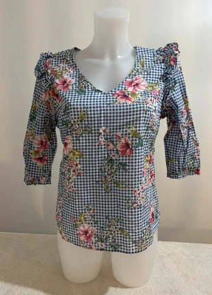 Blouse à carreaux fleurie💙 taille S camaïeu, marque: Camaïeu, état: Très bon état, taille: S / 36 / 8, 5,00 €, 5,95 € Protection acheteurs incluse