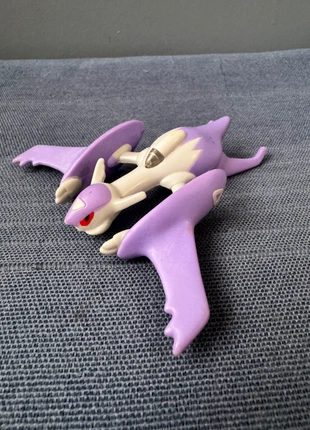 Figurine Latias Pokémon, marke: Pokémon, zustand: Gut, größe: Einheitsgröße, 3,50 €, 4,38 € beinhaltet Vinted-Käuferschutz Pro