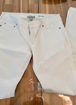 Jeans blanc Mango, marque: Mango, état: Très bon état, taille: M / 38 / 10, 5,00 €, 5,95 € Protection acheteurs incluse