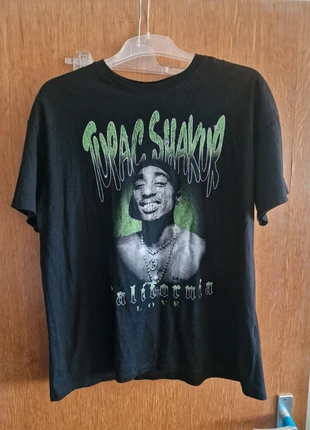 Tupac tshirt bershka, marque: Bershka, état: Très bon état, taille: M, 2,00 €, 2,80 € Protection acheteurs incluse