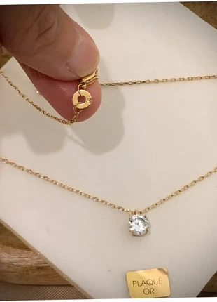 Magnifique collier et son solitaire en plaqué or 18carats, brand: Maty, condizioni: Ottime, €36.00, €38.50 include la Protezione acquisti