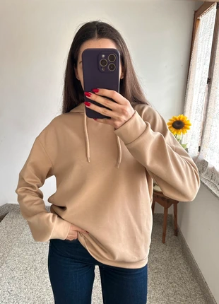 Felpa over con cappuccio beige Stradivarius / Sweat à capuche beige, marca: Stradivarius, estado: Muito bom, tamanho: S / 36 / 8, €8.00, €9.10 inclui Proteção do Comprador
