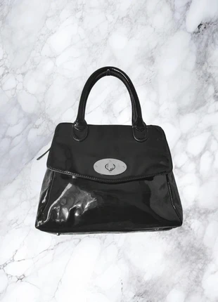 Vintage Faux Charol Classic Chic Silver Hardware Black Bag - Sac Brillant Noir - Borsa Nera, marque: Vintage Dressing, état: Très bon état, 20,00 €, 21,70 € Protection acheteurs incluse