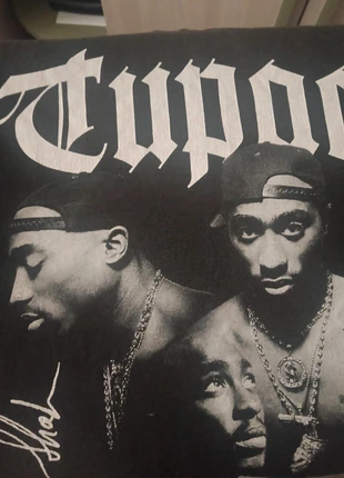 maglia nera e bianca cantante americano, merk: Pull & Bear, staat: Nieuw zonder prijskaartje, maat: L, € 5,00, € 5,95 inclusief Kopersbescherming