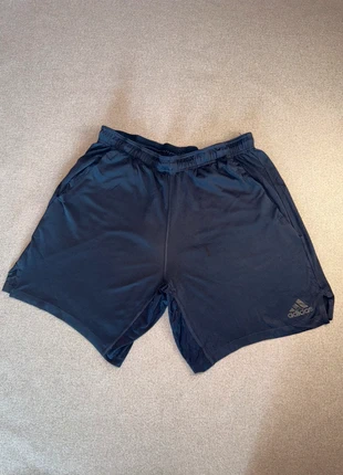 Short adidas bleu marine - taille L, brand: adidas, condizioni: Buone, taglia: L, €7.00, €8.05 include la Protezione acquisti