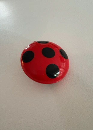 Téléphone Yo Yo magique de LadyBug, marke: Bandai, zustand: Sehr gut, größe: 4 Jahre / 104, 10,00 €, 11,20 € inklusive Vinted-Käuferschutz