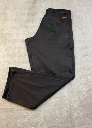 Jogging Nike Homme L – Très Bon État, merk: Nike, staat: Heel goed, maat: L, € 14,00, € 15,40 inclusief Kopersbescherming