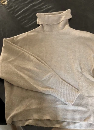 Pulcol rouler, marke: H&M, zustand: Sehr gut, größe: XS / 34 / 6, 2,00 €, 2,80 € inklusive Vinted-Käuferschutz