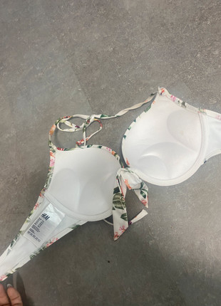 H&M Bikini Oberteil - Vinted