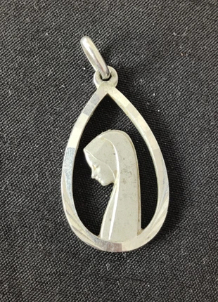 Jolie médaille religieuse Marie en argent Lourdes, merk: Argent, staat: Heel goed, € 15,00, € 16,45 inclusief Kopersbescherming Pro