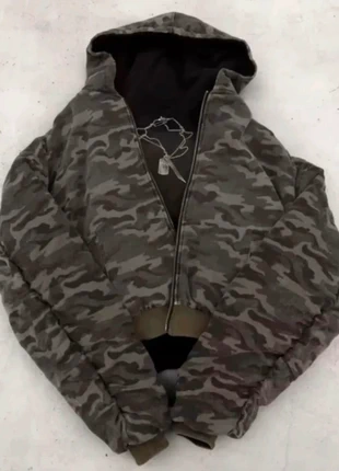 Veste réversible camouflage Y2K unisexe full zip hoodie streetwear vintage 2000s taille M, marque: y2k, état: Très bon état, taille: M, 54,00 €, 57,40 € Protection acheteurs incluse