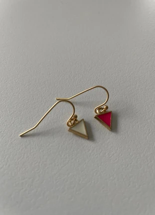 Oorbellen oorhaken asymmetrie driehoek wit en roze fluo, merk: Sorriso, staat: Nieuw zonder prijskaartje, € 2,99, € 3,84 inclusief Kopersbescherming