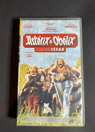 VHS Asterix et Obelix contre cesar, zustand: Gut, 1,00 €, 1,75 € inklusive Vinted-Käuferschutz