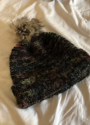 gorro de lana pompón 🪐 furry knit cap , marque: Vintage, état: Très bon état, 4,00 €, 4,90 € Protection acheteurs incluse