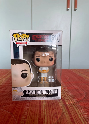 POP eleven hospital gown, stranger things, marque: Stranger Things, état: Très bon état, taille: Taille unique, 7,00 €, 8,05 € Protection acheteurs incluse