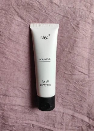 Ray face scrub, merk: Ray, staat: Nieuw met prijskaartje, € 10,00, € 11,20 inclusief Kopersbescherming