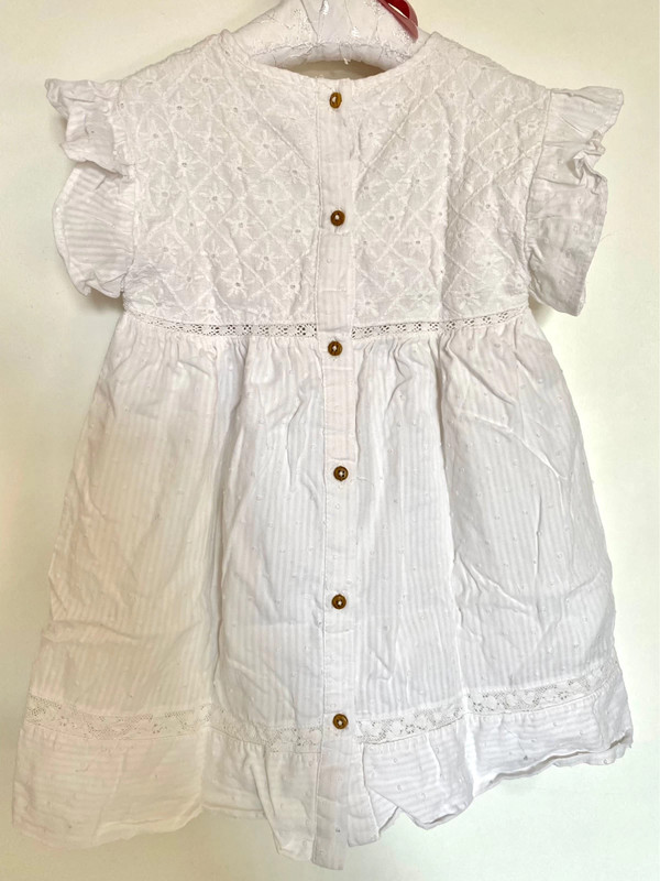 Robe dentelle en coton et broderies. Zara fille T. 3 4 ans Vinted