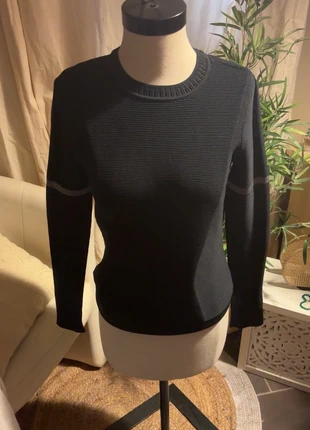 Pull under armour, marque: Under Armour, état: Très bon état, taille: S / 36 / 8, 9,00 €, 10,15 € Protection acheteurs incluse