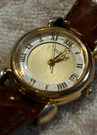 Guess vintage leather wristwatch / reloj de pulsera Guess vintage, marque: GUESS, état: Bon état, taille: 30–38 mm, 15,00 €, 16,45 € Protection acheteurs incluse