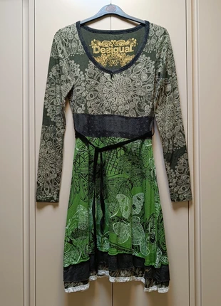 Vestido Desigual verde, merk: Desigual, staat: Heel goed, maat: L / 40 / 12, € 14,00, € 15,40 inclusief Kopersbescherming
