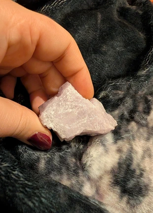 Lepidolite brute, marke: Crystal, zustand: Neu, 2,00 €, 2,80 € inklusive Vinted-Käuferschutz