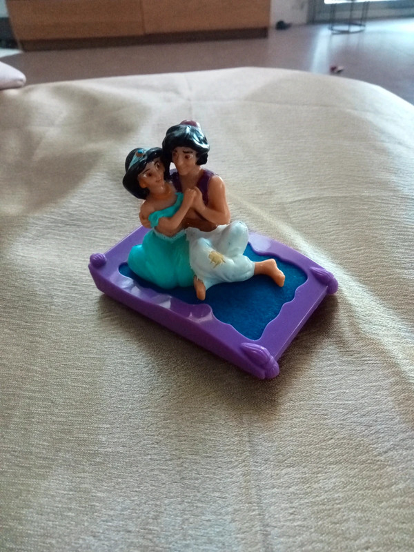 Figura Aladdin e Jasmine DISNEY MCDONALD'S Mcdo Aladdin tappeto vo